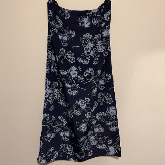 Navy Blue floral maxi skirt - Picture 1 of 4